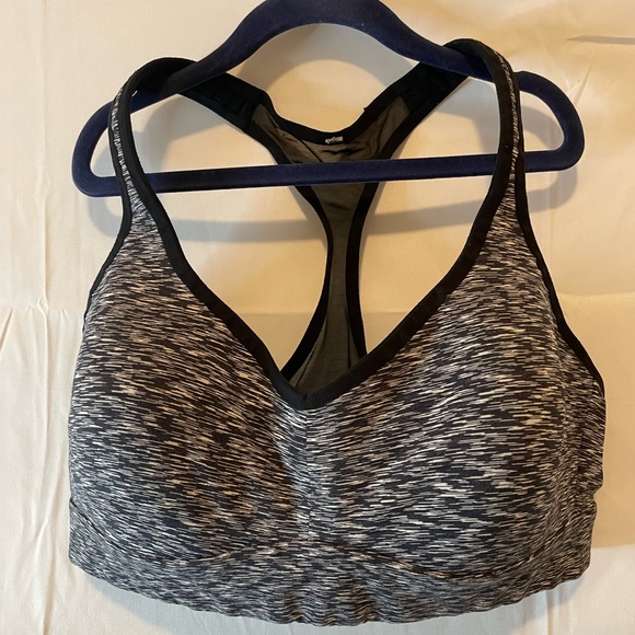 Lululemon speed up bra 8 - Picture 5 of 10
